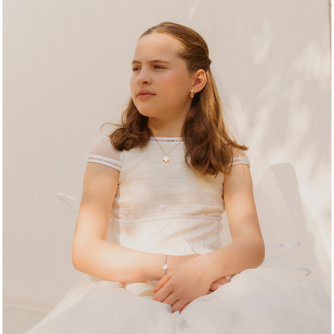 Pulsera Virgen de Guadalupe con marco de Circonias