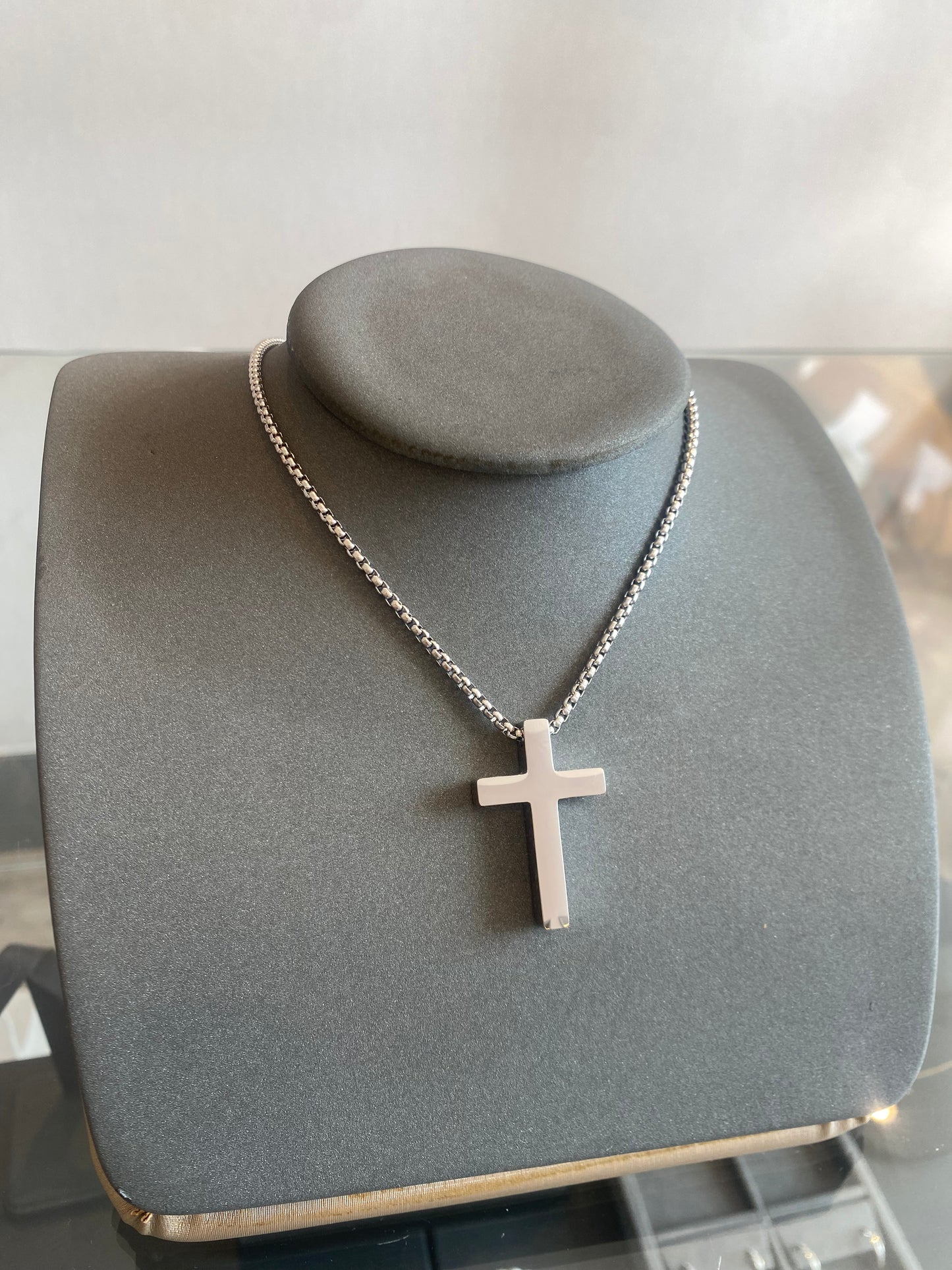 Cruz de Acero con cadena