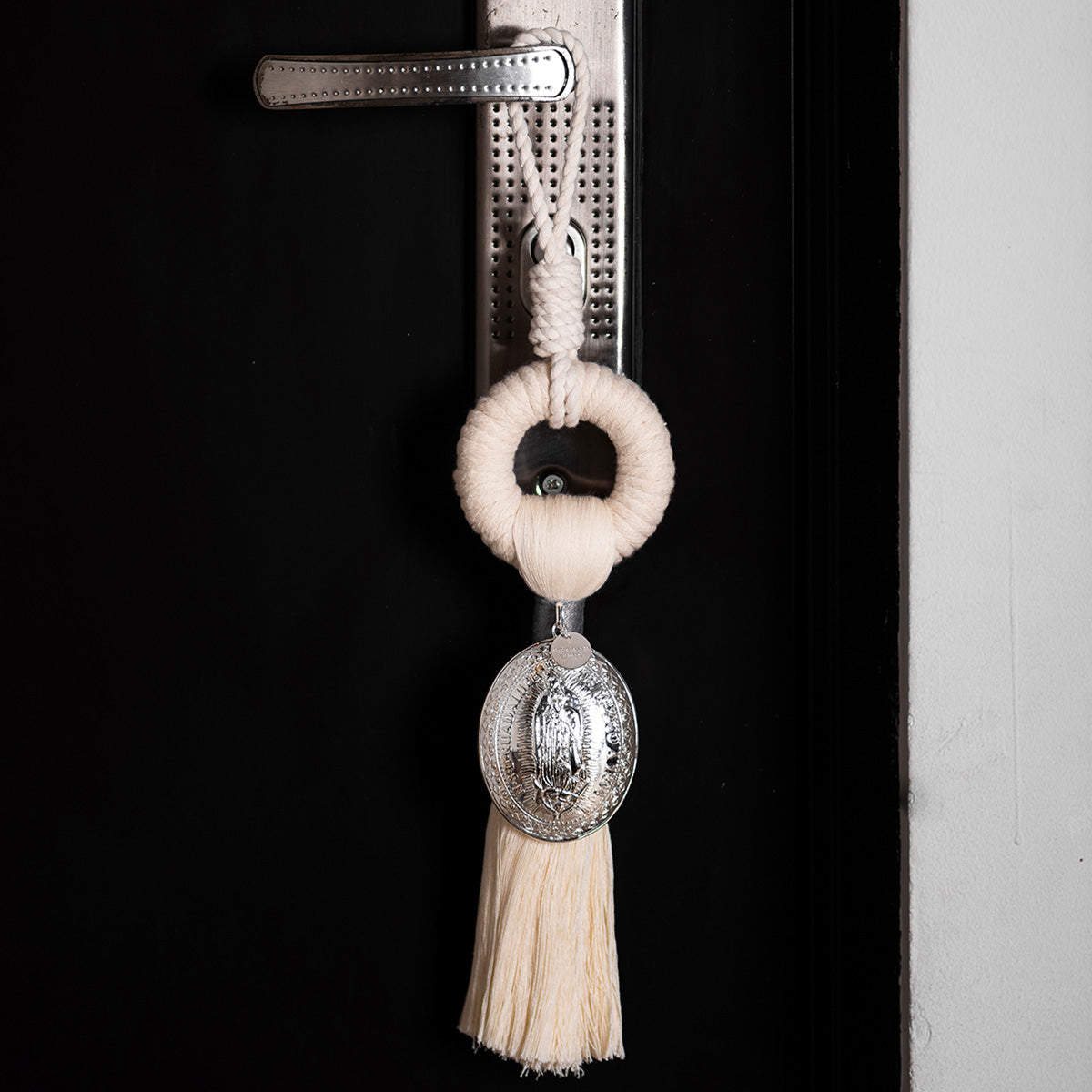 Bendición para la puerta del hogar macramé gris