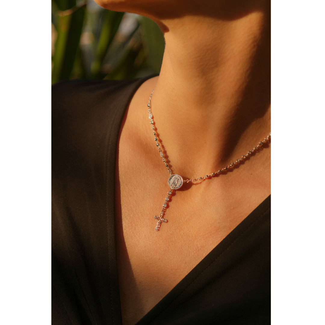 Rosario collar circonias