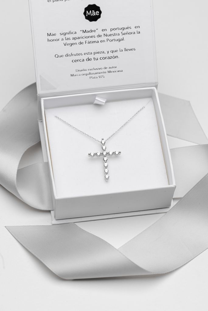 Cruz de circonias grande