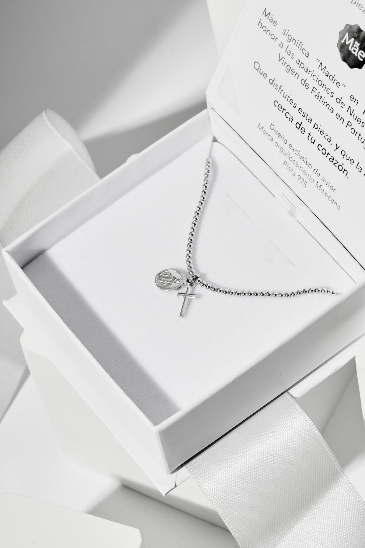 Pulsera con la Virgen de la  Medalla Milagrosa y Cruz