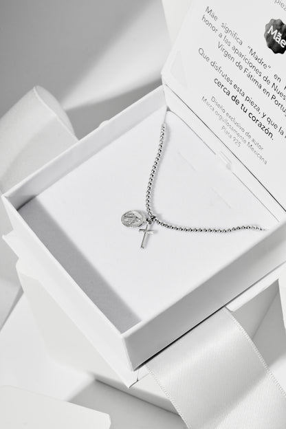 Pulsera con la Virgen de la  Medalla Milagrosa y Cruz