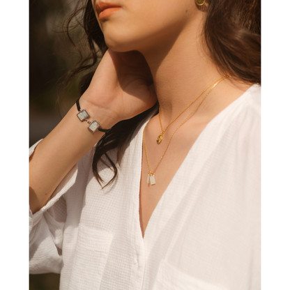 Pulsera de Escapulario Tejida