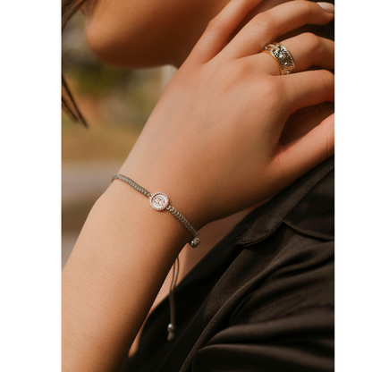 Pulsera Virgen de Guadalupe con marco de Circonias