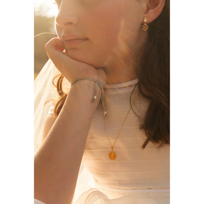 Medalla Virgen de Guadalupe con marco de Circonias