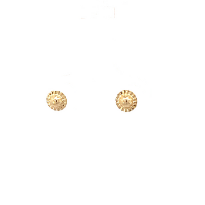 Aretes mini corazones oro 14 K y madre perla