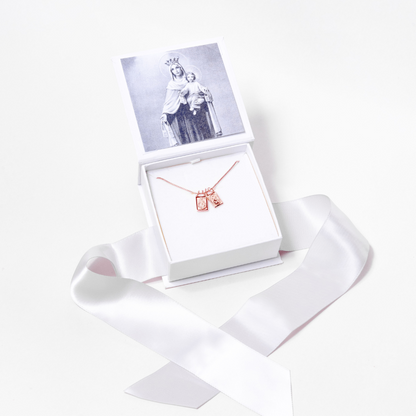 Escapulario de la Virgen del Carmen