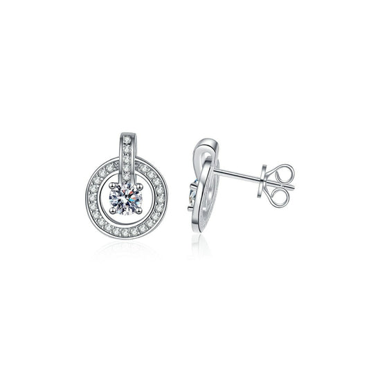 Aretes de rodio circular con Moissanita de 0.3 ct al centro con cierre de mariposa